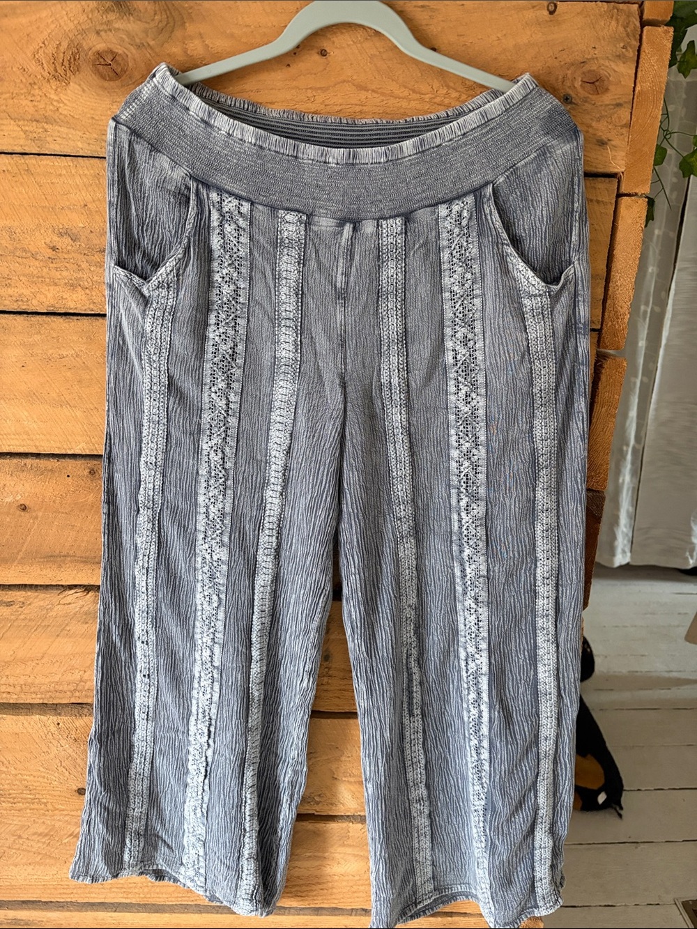 Studio West Blue-Gray Striped Wide-Leg Pants